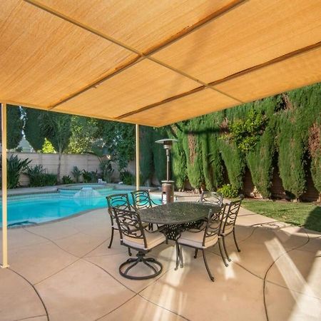 Large Home With Pool + Jacuzzi ロサンゼルス エクステリア 写真